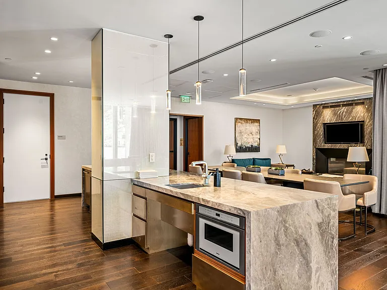 135 Seaport Blvd #705 — Photo 20
