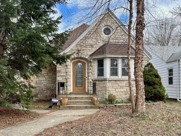 3272 South Pine AVENUE, Milwaukee, WI 53207