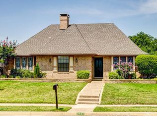2433 Spring Valley Dr, Bedford, TX 76021