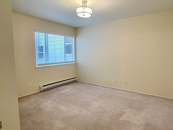 5th image of 2301 Larkin St #305A