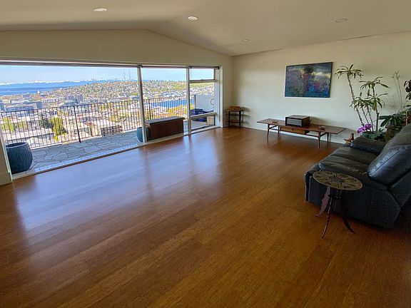 3rd image of 505 Belmont Ave E APT 1101