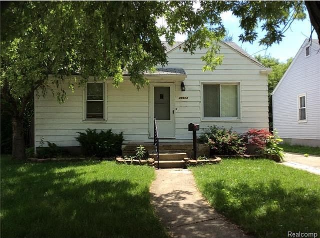 1st image of 28924 Hillview St