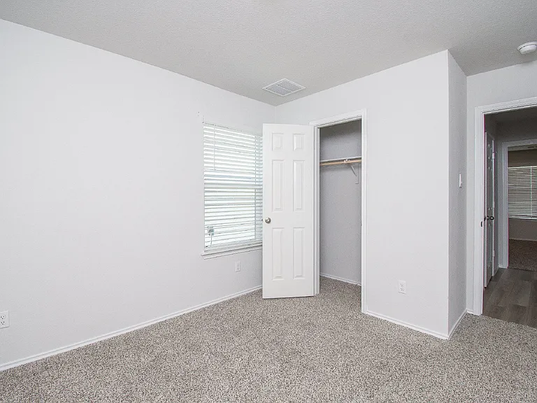 10009 Avendesora Rd — Photo 18