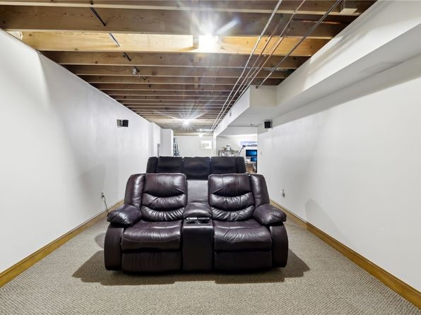 1003 Hunt Club Ct, Export, PA 15632