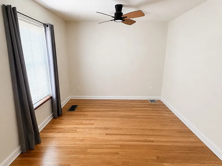 202 S 7th St #1 — Photo 5