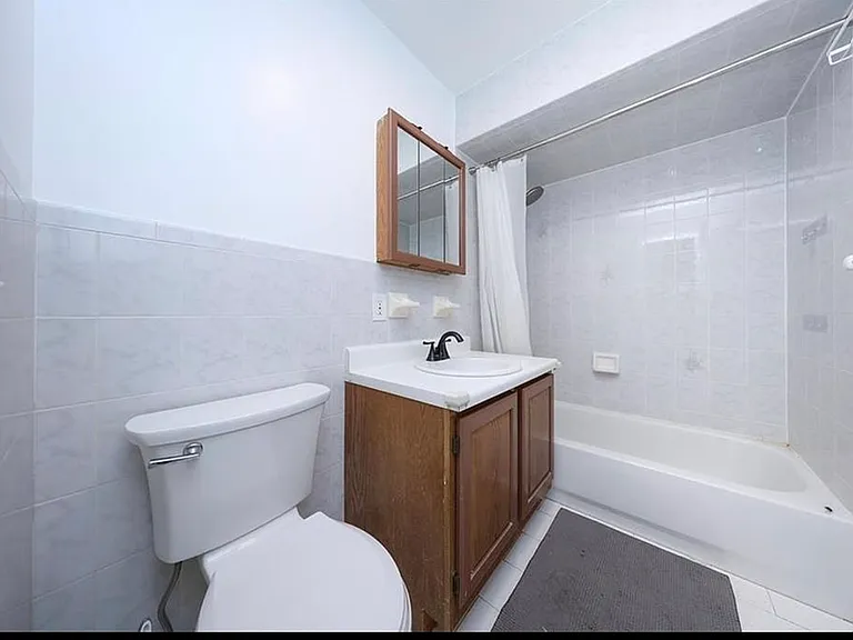 1865 E 13th St #3 — Photo 6