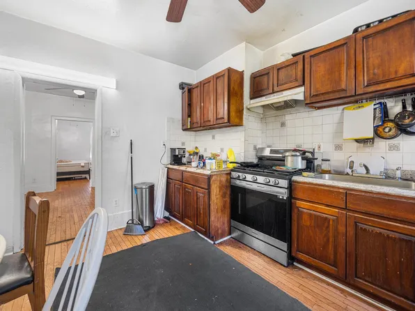 41 Garrison Avenue image 21 of 39