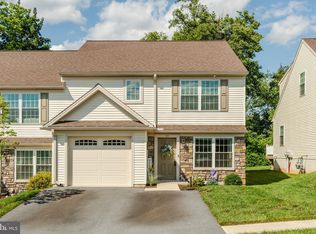 33 Maize Cir, Elizabethtown, PA 17022