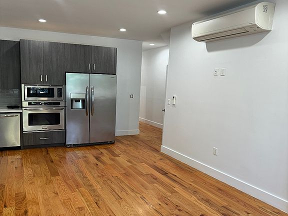 3rd image of 191 Rockaway Ave #2
