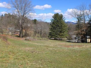 36 Conley St, Franklin, NC 28734