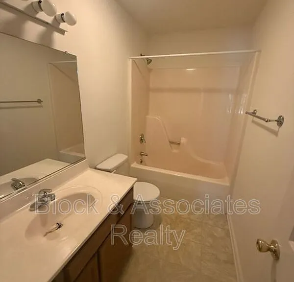 515 Holly St — Photo 6