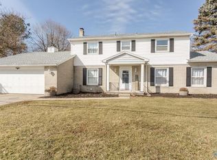 510 Glenwood Rd, Rossford, OH 43460