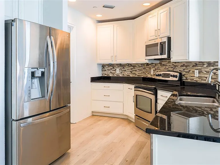 449 S 12th St #1101 — Photo 3
