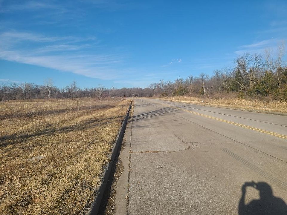 2nd image of Selsa Rd