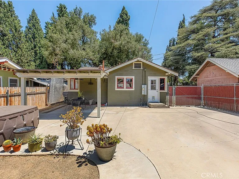 3844 Linwood Pl — Photo 32