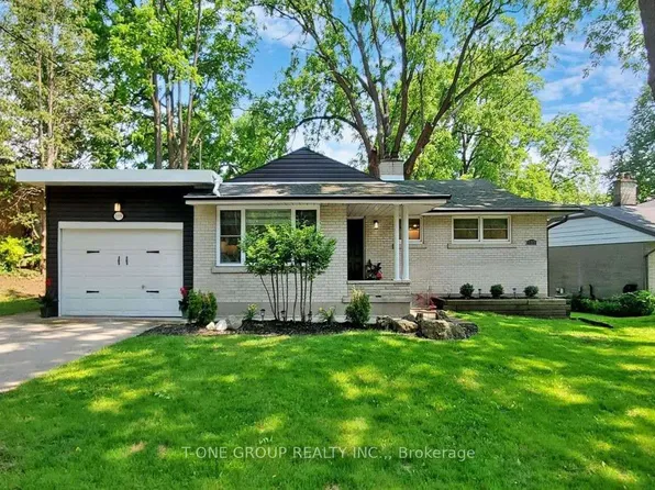 199 Vermont St, Waterloo, ON N2J 2M9