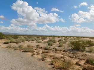 49201 Ranegras Pl, Bouse, AZ 85325