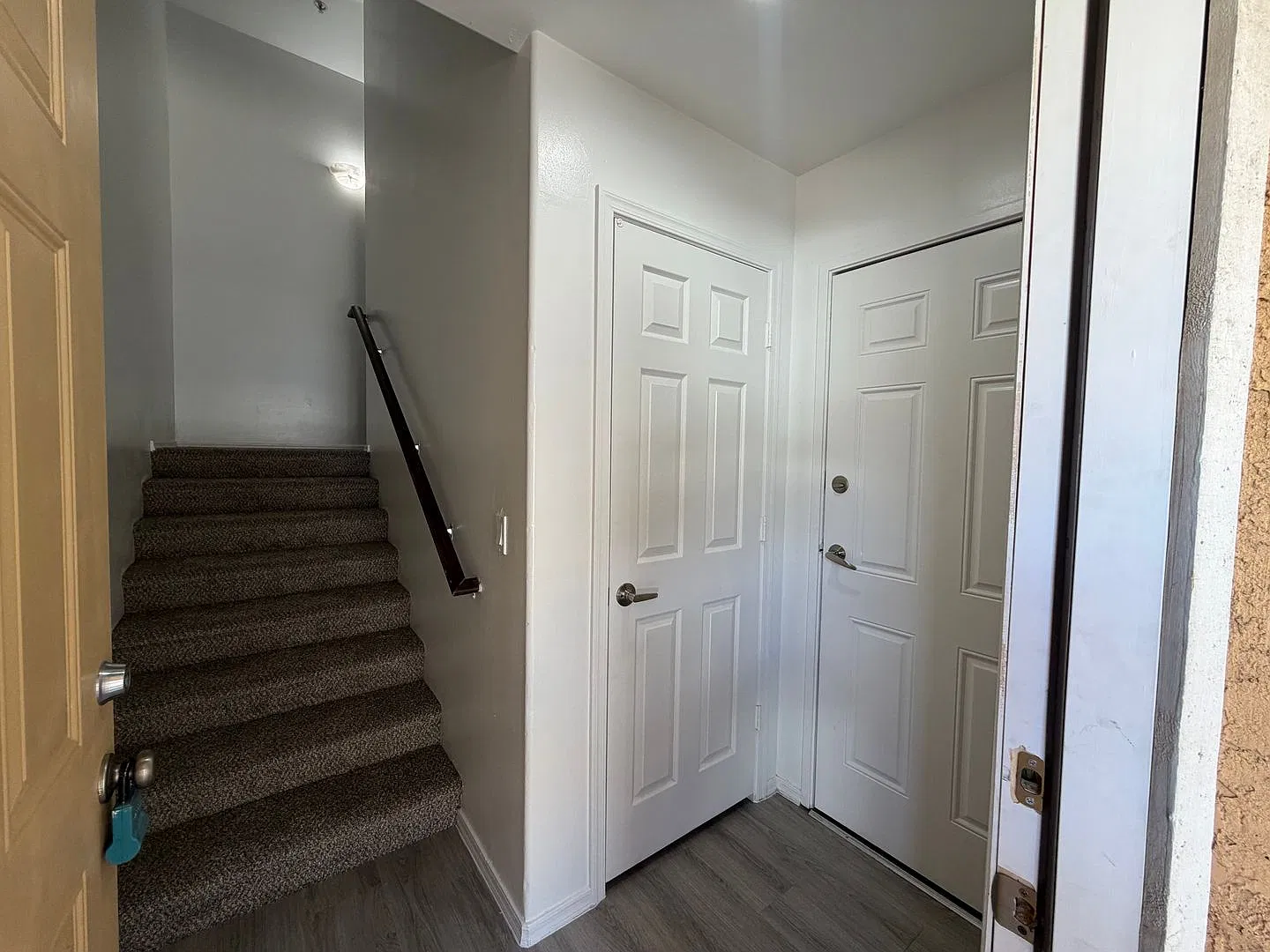 $0 First Month! Spacious 2BR/2.5BA Gated Townhome w/ 2-Car Garage & Pool — Photo 4