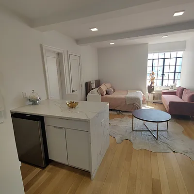 Rented by Palladium Property Group | media 5