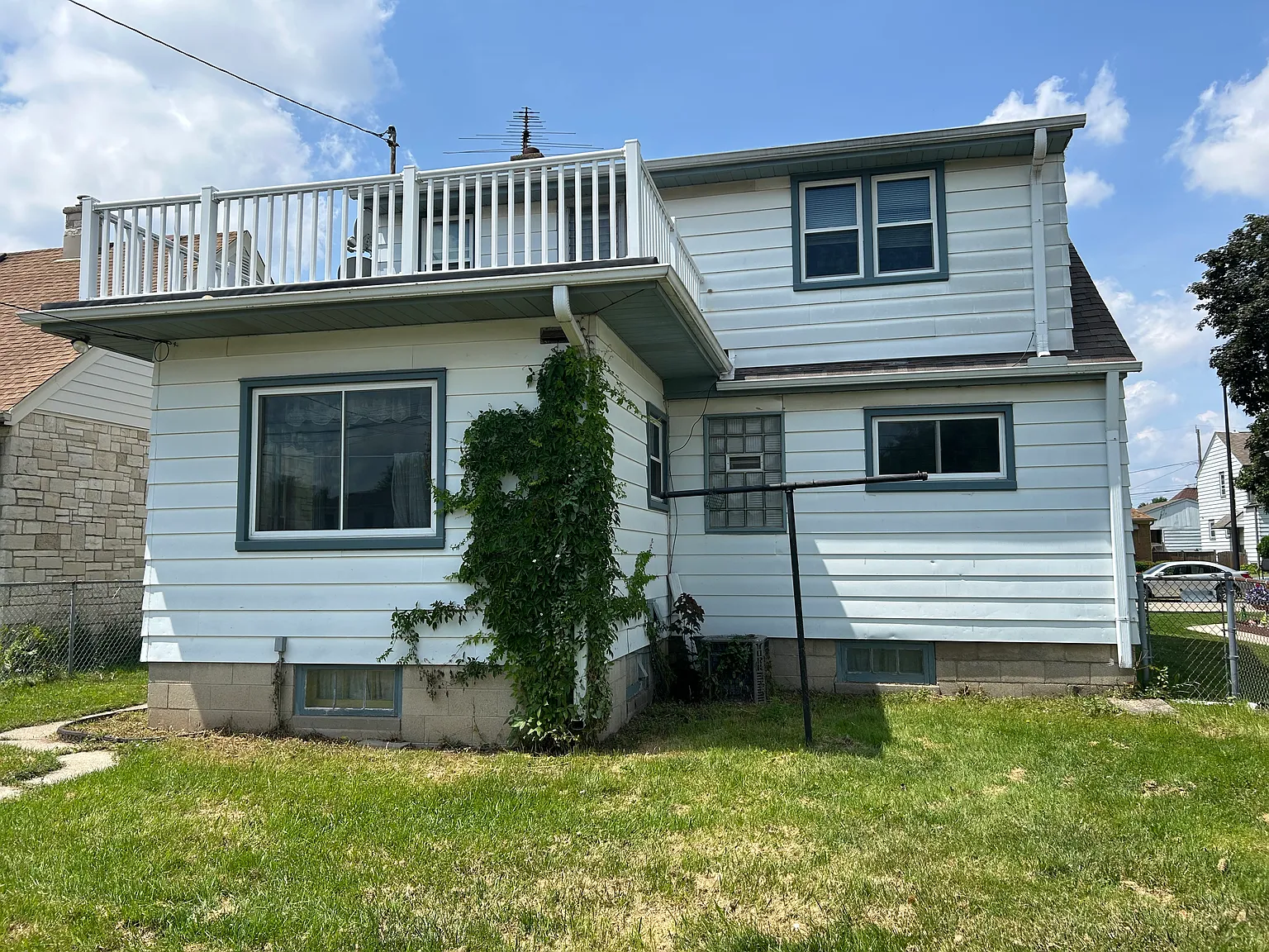 3 bed, 1404 sqft, $2,100 — Photo 4