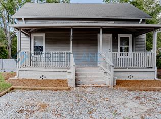 251 Buncombe St, Woodruff, SC 29388