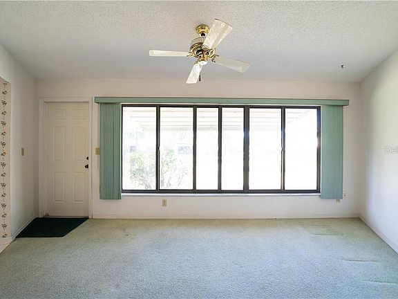 5th image of 1401 Leland Dr #100