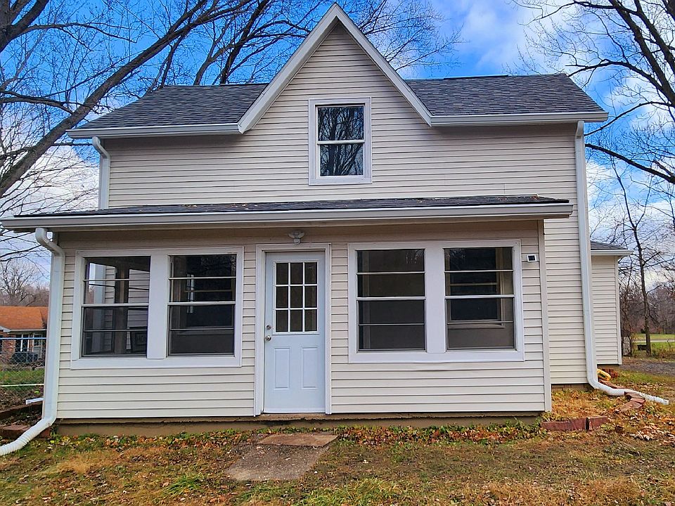 1st image of 811 Indiana Ave