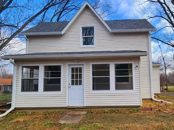 811 Indiana Ave, Veedersburg, IN 47987