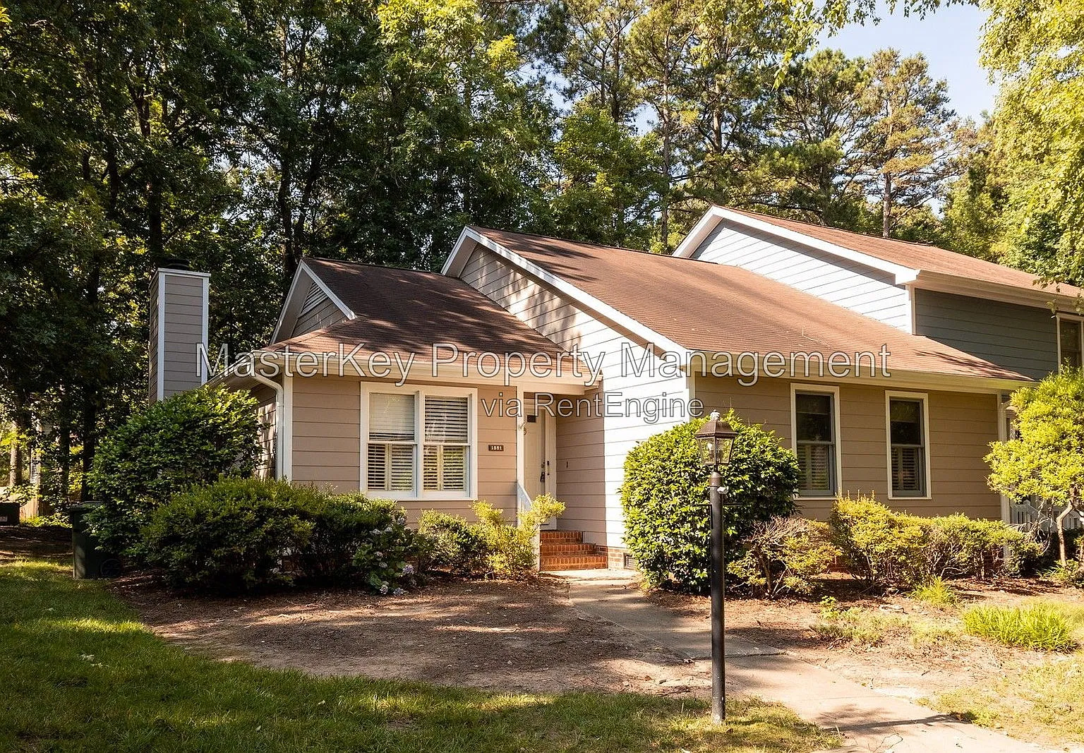 3 bed, 2.0 bath, 1666 sqft, $1,825 — Photo 1