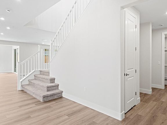 4th image of 2508 Wisteria Drive