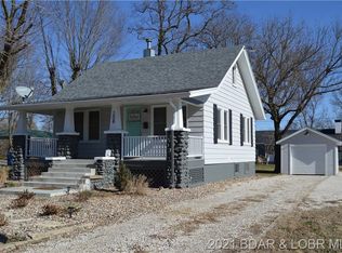 208 N Grand Ave, Eldon, MO 65026