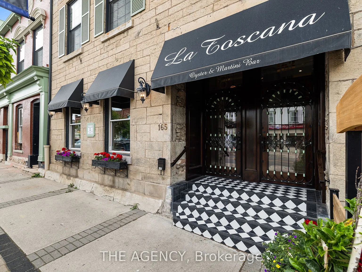 1 bed, $2,600 — Photo 2