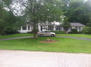 280 Beechview Dr S, Rochester, MI 48306