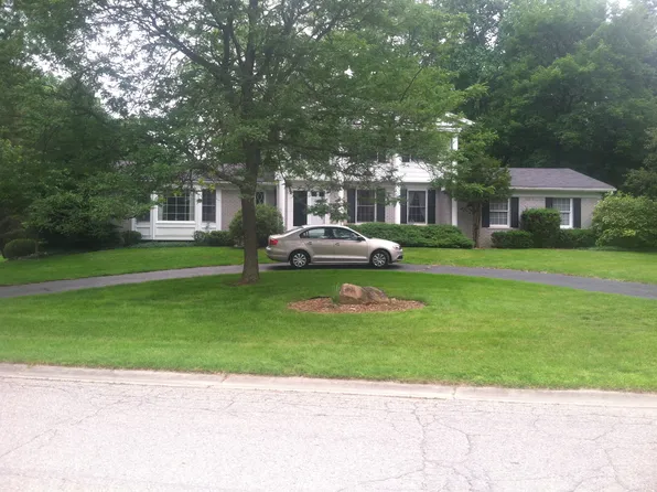 280 Beechview Dr S, Rochester, MI 48306