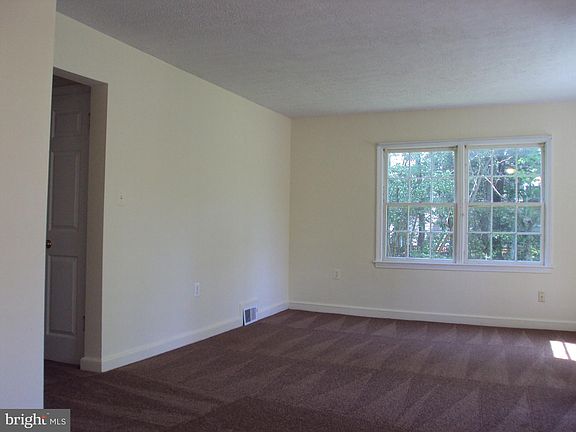 2nd image of 4010 Iva Ln