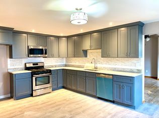 99 Maple Ave, North Andover, MA 01845