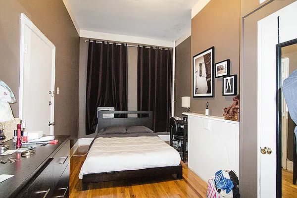 Rented by Coda Real Estate NYC | media 22