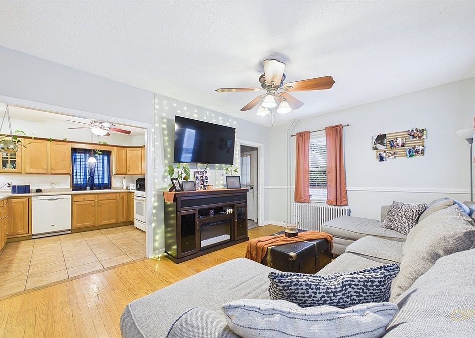 1st image of 551 Union St