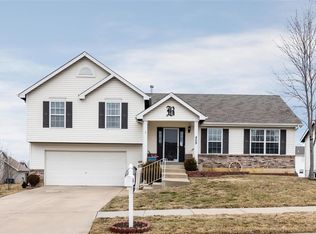 809 Wenstone Park Dr, Wentzville, MO 63385
