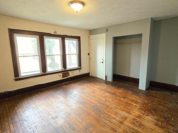 2nd image of 1444 Edgerton St