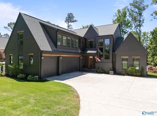 104 Bishop Bend Dr, Huntsville, AL 35806