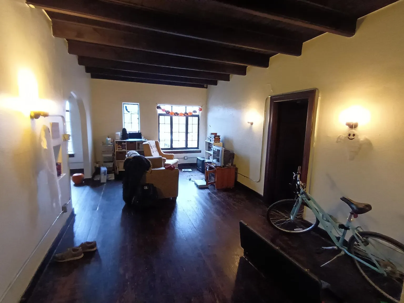 605 S Fess Ave — Photo 3