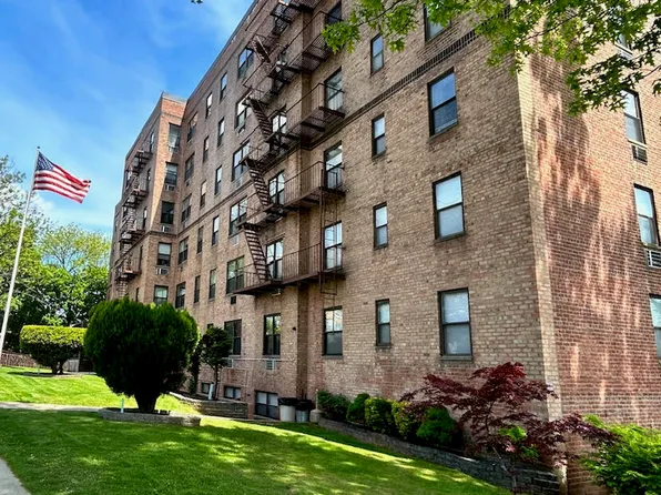 1160 Richmond Rd APT 5A, Staten Island, NY 10304