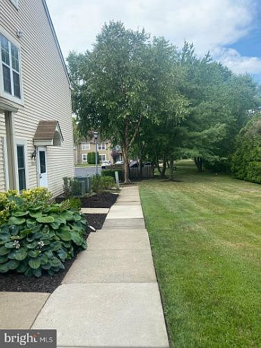 2nd image of 2701A Heatherstone Ct #2701