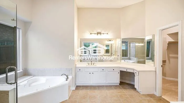 508 Lilac Ln — Photo 29