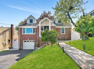 245 Standish Ave, Hackensack, NJ 07601