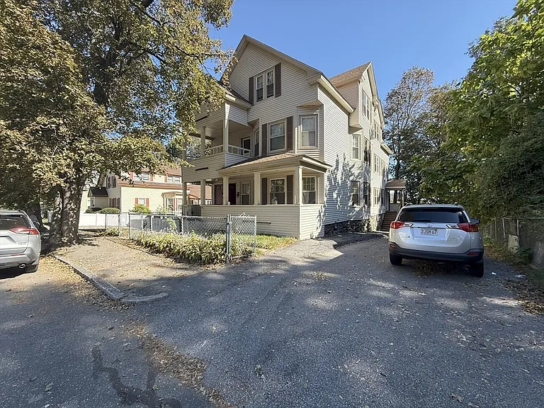 33 Richards St #2 — Photo 11