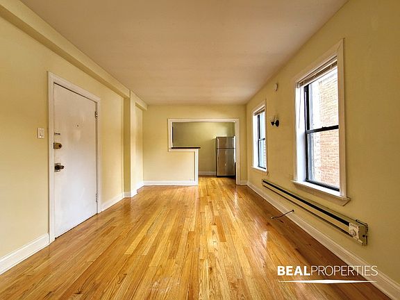 2nd image of 1347 N Dearborn St #1347606