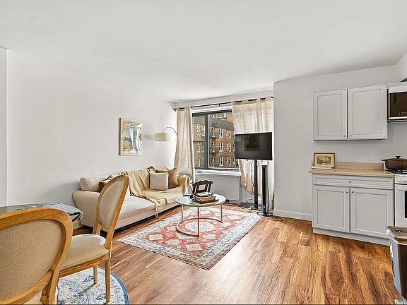 4th image of 120 E 90th St APT 9H