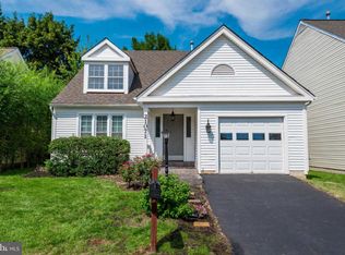 21071 Hawthorne Ct, Sterling, VA 20164